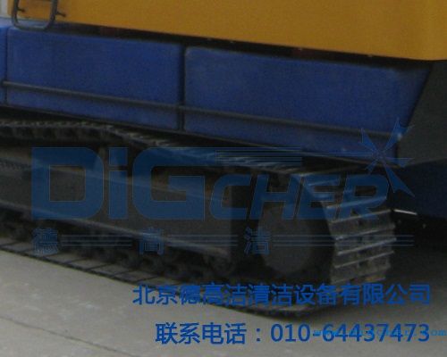 SOLAR-TC 3500太陽(yáng)能電池板清洗車履帶